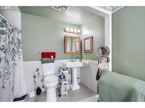 20055 SW Newcastle Drive Beaverton OR 97078