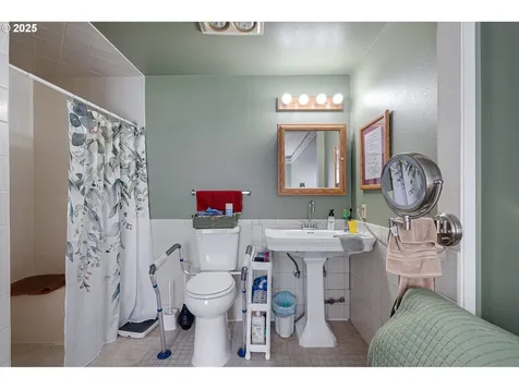 20055 SW Newcastle Drive Beaverton OR 97078
