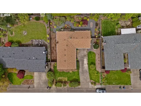 20055 SW Newcastle Drive Beaverton OR 97078