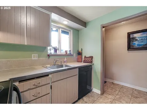 20055 SW Newcastle Drive Beaverton OR 97078