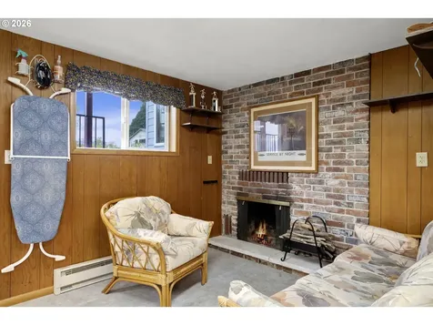 441 N Craven Street Monmouth OR 97361