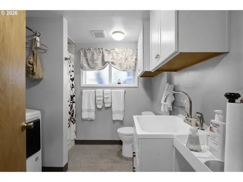 441 N Craven Street Monmouth OR 97361