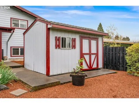 441 N Craven Street Monmouth OR 97361