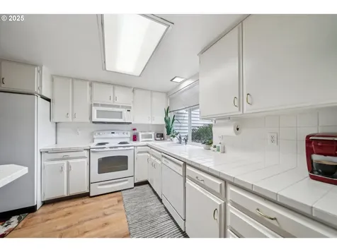 16735 SW Monaco Lane Portland OR 97224