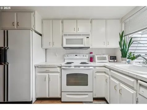 16735 SW Monaco Lane Portland OR 97224