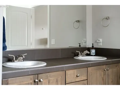 2958 SW Redmond Hill Road Mcminnville OR 97128