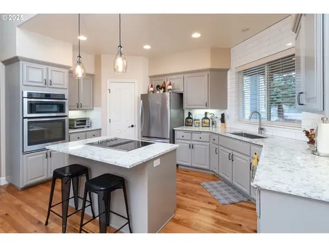 8830 Merlin Drive Redmond OR 97756