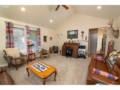 8830 Merlin Drive Redmond OR 97756