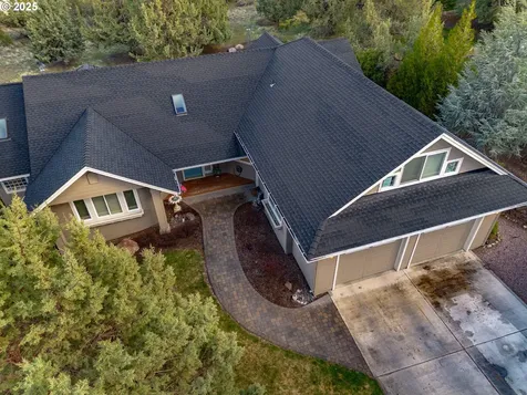 8830 Merlin Drive Redmond OR 97756