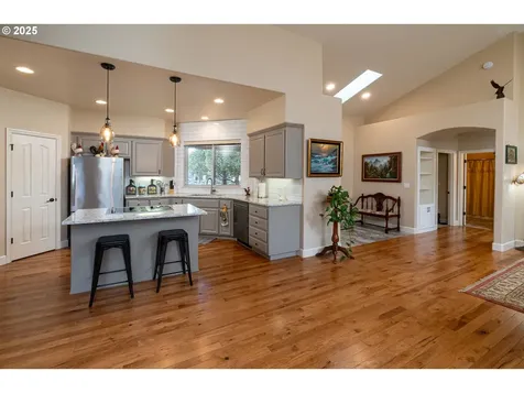 8830 Merlin Drive Redmond OR 97756