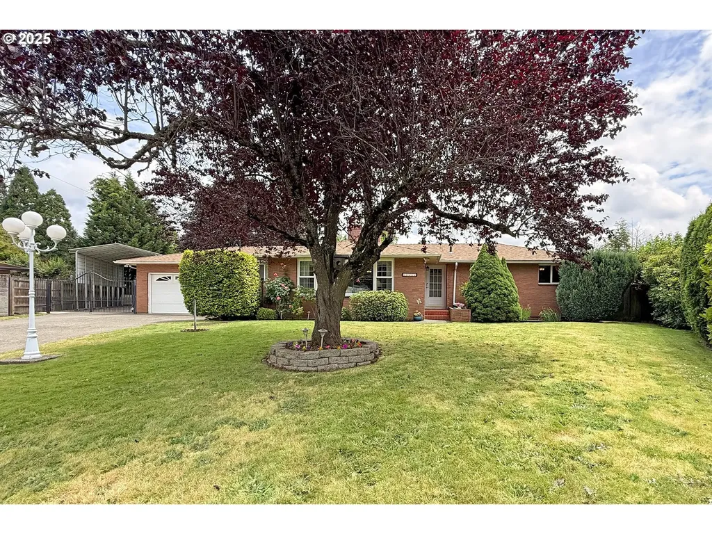 13275 NE Thompson Court Portland OR 97230