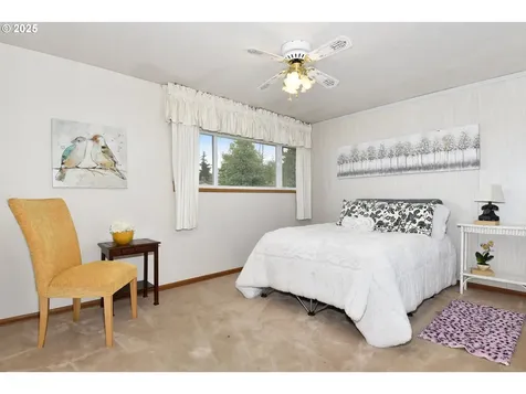 13275 NE Thompson Court Portland OR 97230
