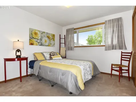 13275 NE Thompson Court Portland OR 97230