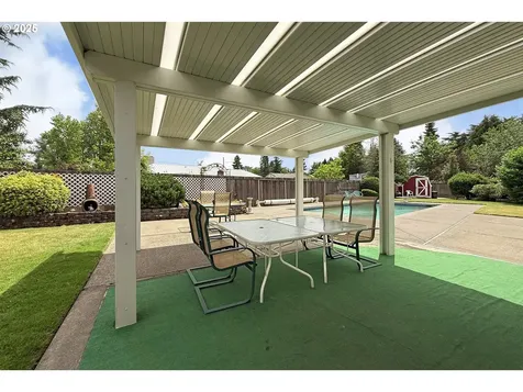 13275 NE Thompson Court Portland OR 97230