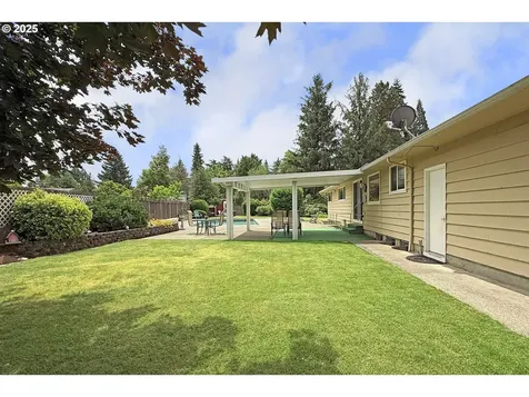 13275 NE Thompson Court Portland OR 97230