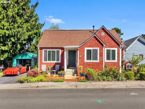 460 12th Avenue Seaside OR 97138