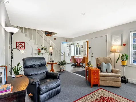 460 12th Avenue Seaside OR 97138