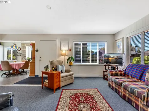460 12th Avenue Seaside OR 97138