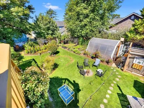 460 12th Avenue Seaside OR 97138