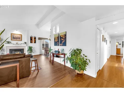 2451 NW Norwood Place Camas WA 98607