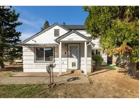 2620 E Street Springfield OR 97477