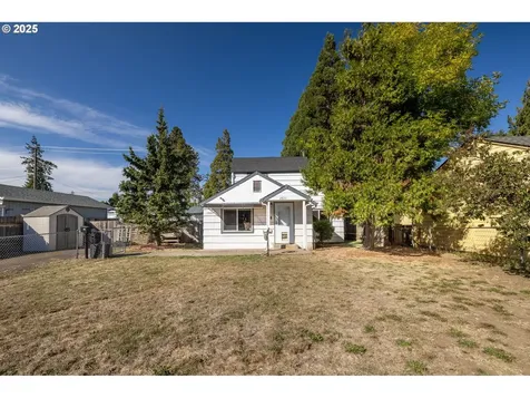 2620 E Street Springfield OR 97477