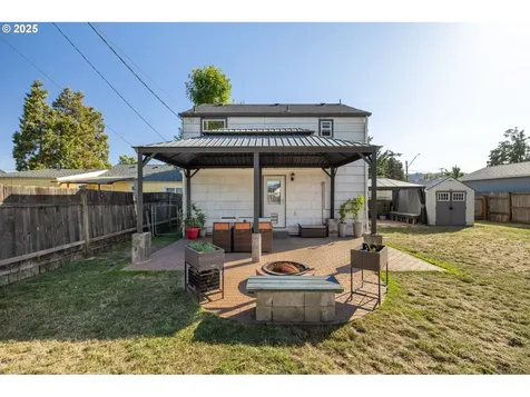 2620 E Street Springfield OR 97477