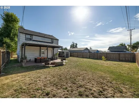 2620 E Street Springfield OR 97477