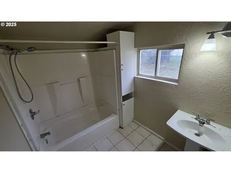 220 NW 2nd Street Goldendale WA 98620