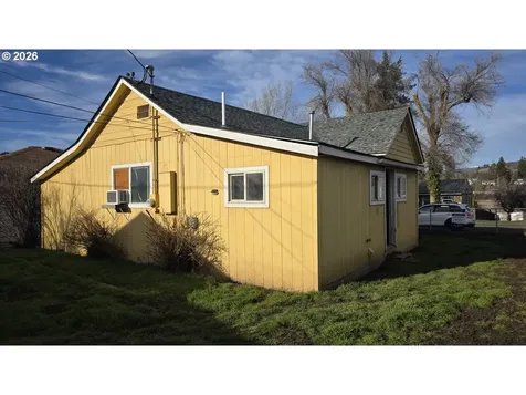 220 NW 2nd Street Goldendale WA 98620