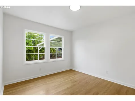 4944 NE 37th Avenue Portland OR 97211