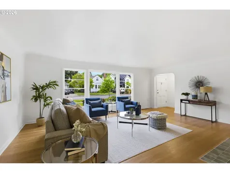 4944 NE 37th Avenue Portland OR 97211