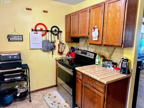 20 Skyline Place Astoria OR 97103