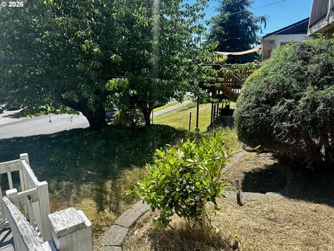 20 Skyline Place Astoria OR 97103