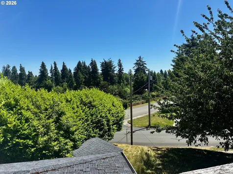 20 Skyline Place Astoria OR 97103