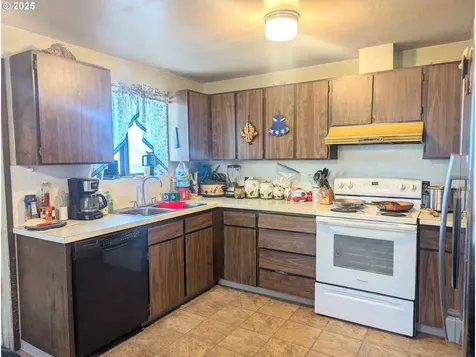 1320 Evangeline Terrace Elgin OR 97827