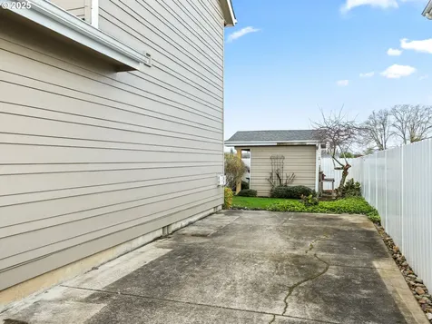 857 June Drive Molalla OR 97038