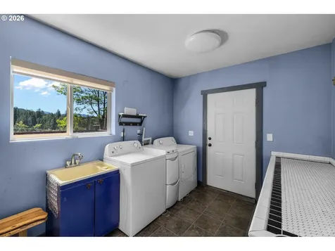 26008 Adam Road Canyon City OR 97820