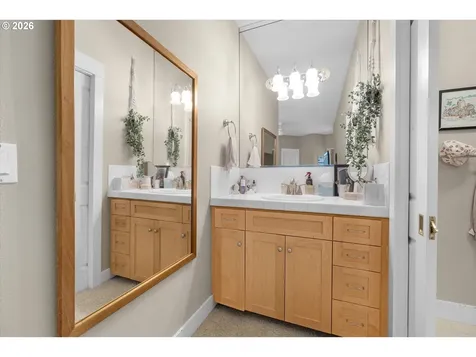 19583 SE Cottonwood Street Milwaukie OR 97267