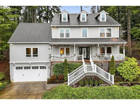 3009 SW Dickinson Street Portland OR 97219
