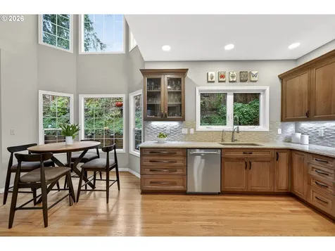 3009 SW Dickinson Street Portland OR 97219