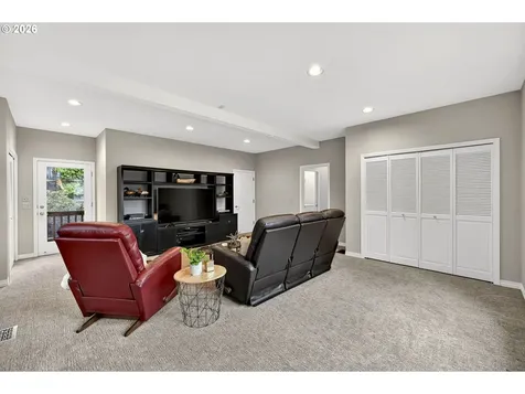 3009 SW Dickinson Street Portland OR 97219
