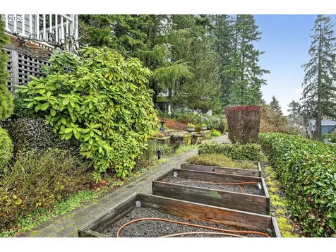 3009 SW Dickinson Street Portland OR 97219