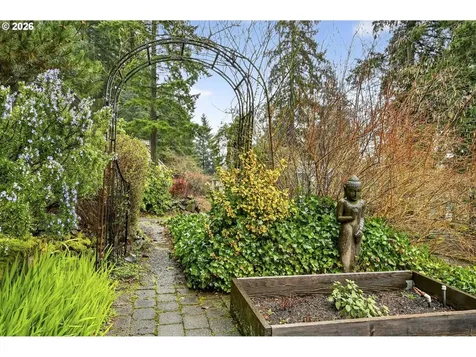 3009 SW Dickinson Street Portland OR 97219