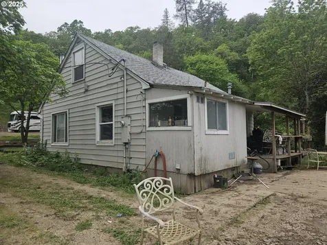 1658 SE Deer Creek Drive Roseburg OR 97470