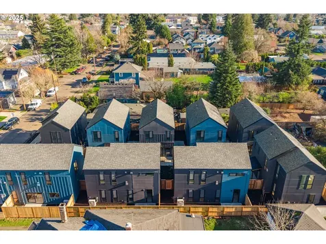 5484 SE Boise Street Portland OR 97206
