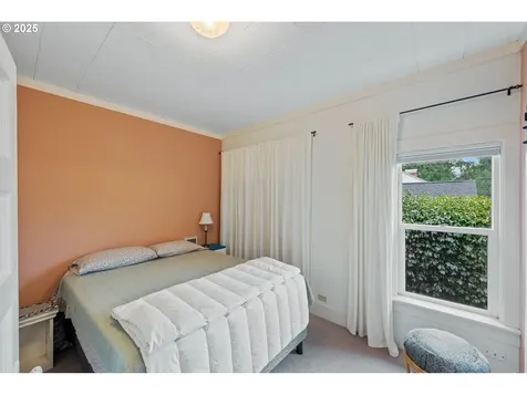 144 N Gould Street Coquille OR 97423