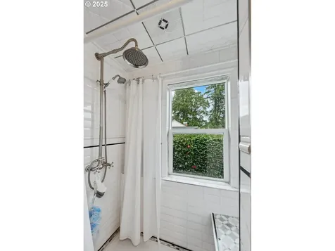 144 N Gould Street Coquille OR 97423