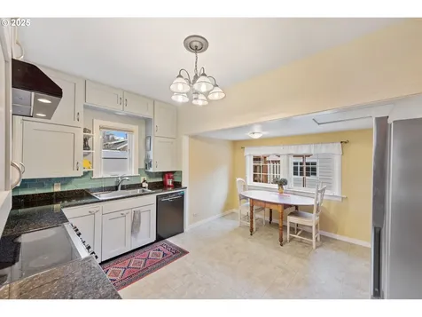 144 N Gould Street Coquille OR 97423