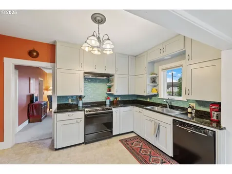 144 N Gould Street Coquille OR 97423